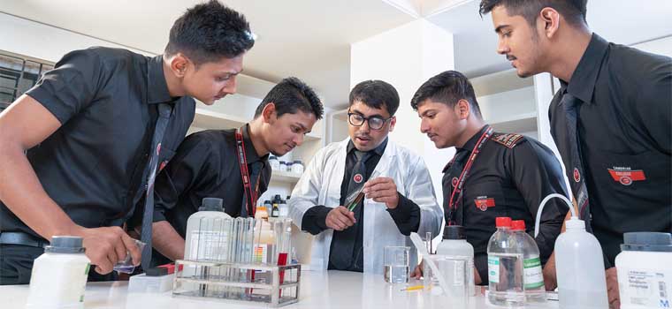 Kings School and College | lab-banner-2